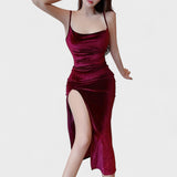 Gabriela - Rochie din catifea cu fanta laterală