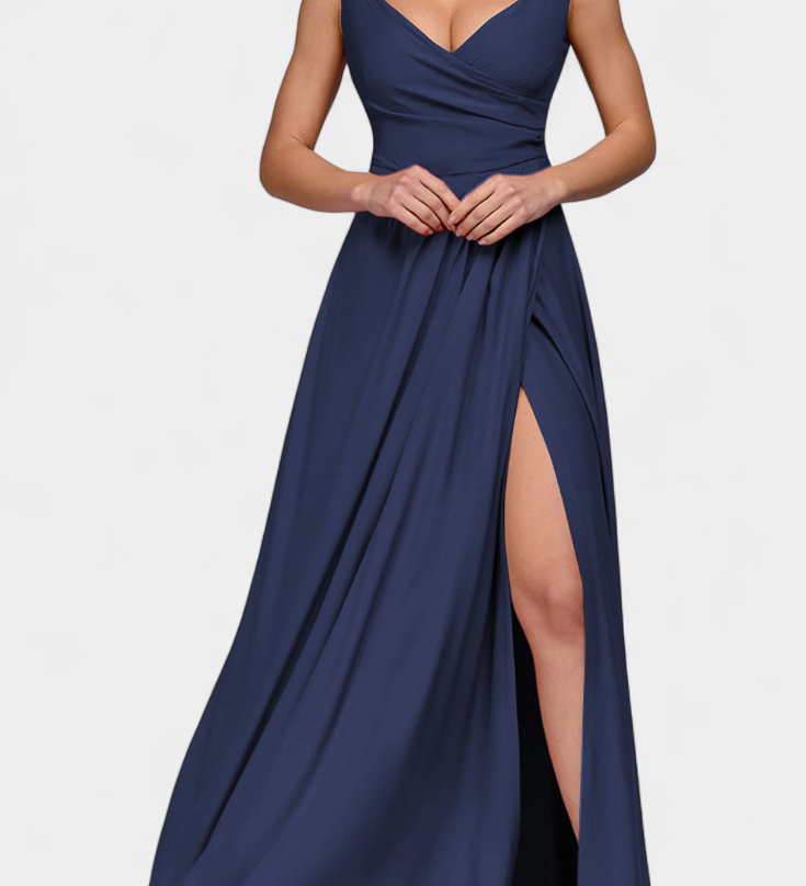 Rochie Lungă Tatiana cu Drapare În Față și Decupaj Acoperit