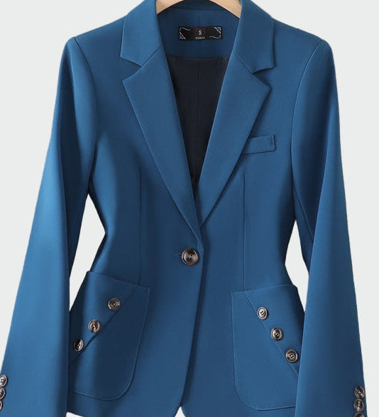 Sacou într-o linie captivantă