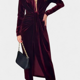 Rochie Lungă Vilma din Catifea Aurie cu Decupaj în V